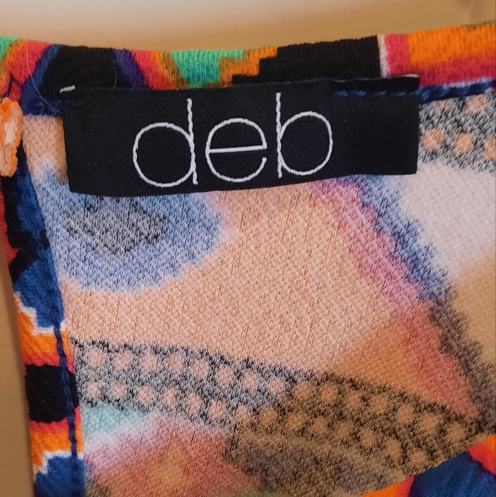 Deb Bright Print Back Cut Out Sleeveless Top - Picture 4 of 5